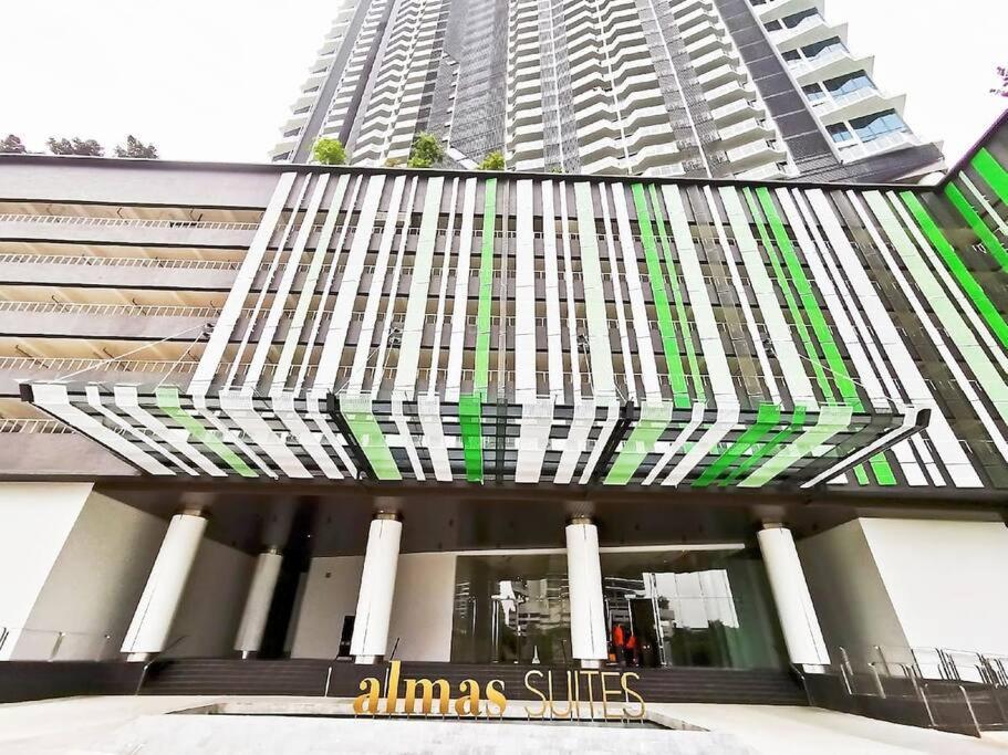 Apartment 1608 Almas Studio100mbps! Netflix By