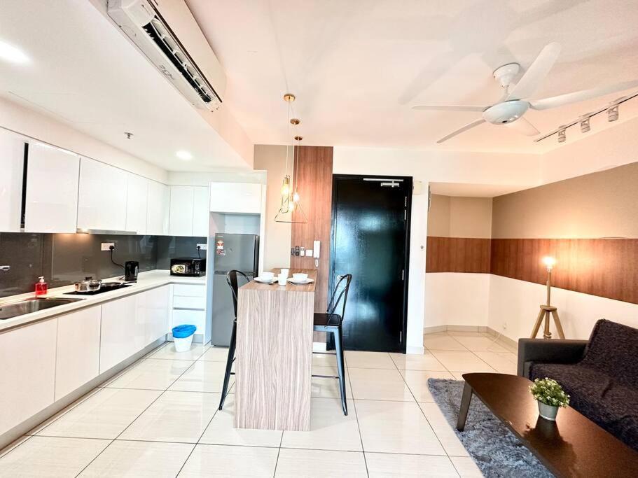 Apartment 1608 Almas Studio100mbps! Netflix By *